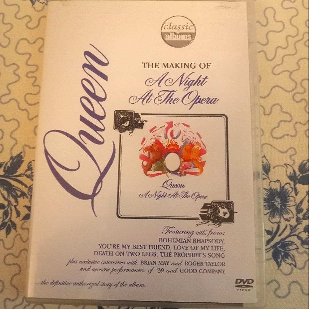 NWOT Queen DVD